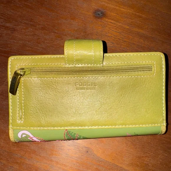 Fossil Green and Pink Floral Wallet - Picture 2 of 4